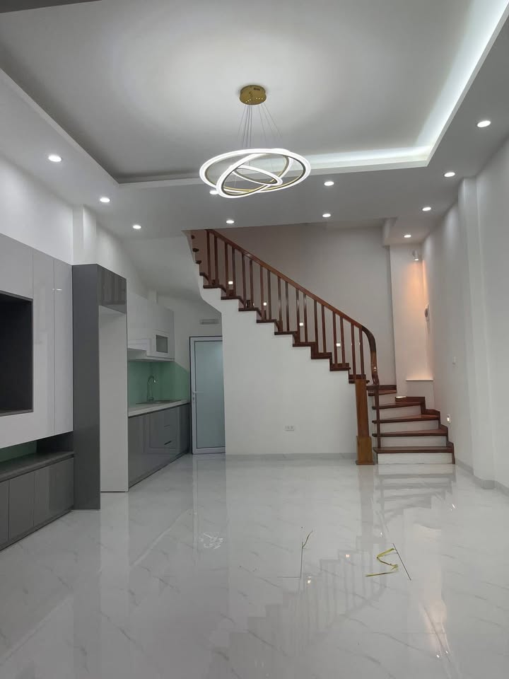 Nhà phố Phương Canh 32m² giá 7.6 tỷ - Nội thất đầy đủ, ô tô đỗ cửa!