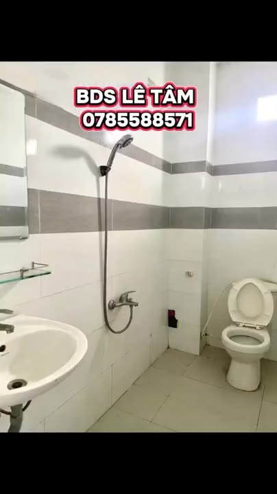 Nhà hẻm Long Thới, Nhà Bè 100m² giá 5.3 tỷ - Sổ hồng chính chủ, thương lượng!