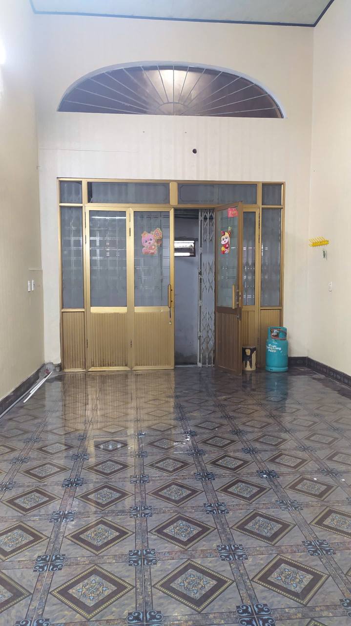 Nhà riêng Cầu Tre, Ngô Quyền, Hải Phòng 35m² giá 950 triệu - Gần chợ, trường học!