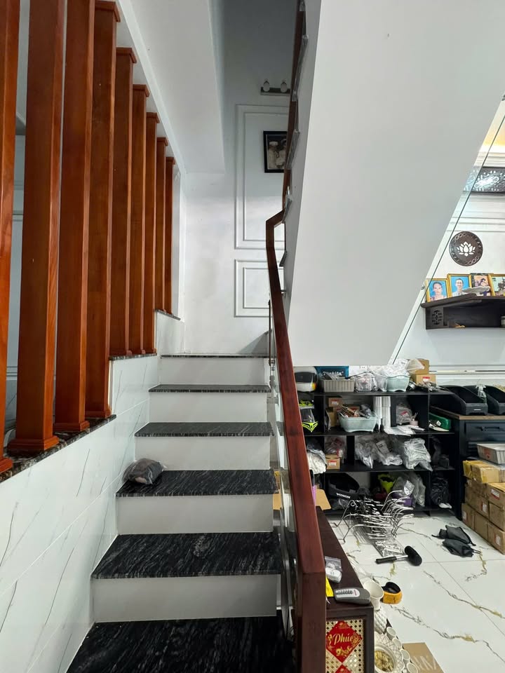 Nhà phố Phú Xuân Nhà Bè 43m² giá 1.8 tỷ - Tặng nội thất cơ bản!