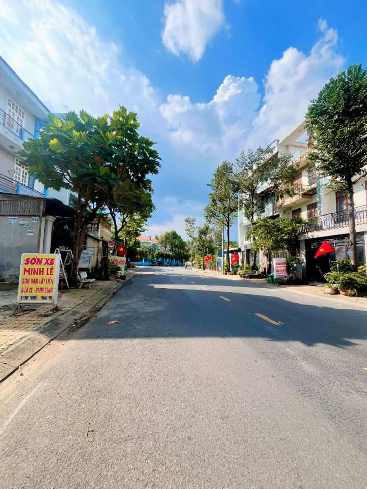 Nhà mặt tiền đường Man Thiện, Thủ Đức 110m² giá 13 tỷ - Chính chủ xây tâm huyết!