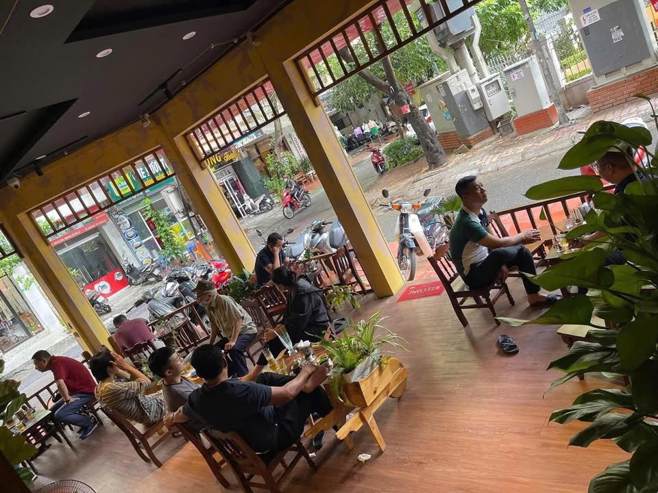 Shophouse cho thuê Nguyên Hồng Đống Đa 360m² giá 50 triệu - Kinh doanh hiệu quả ngay!