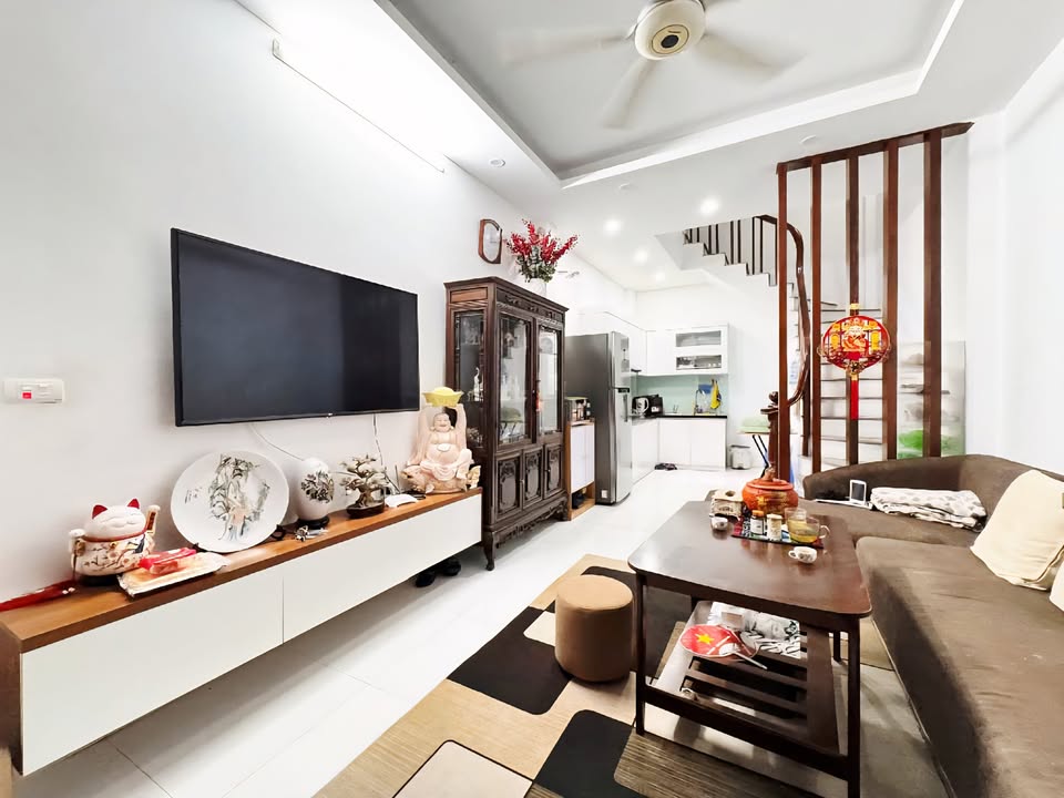 Nhà riêng Ba Đình 34m² giá 7 tỷ - Vị trí đẹp, giao thông thuận lợi!