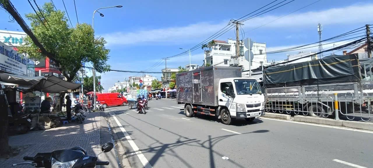 Đất mặt tiền Lê Văn Quới, Bình Tân, 840m² giá 90 tỷ - Vị trí đắc địa, tiềm năng sinh lời!