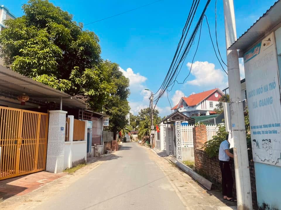 Đất nền Liên Bảo Vĩnh Yên 100m² giá 2.7 tỷ - Bán gấp, vị trí đắc địa!