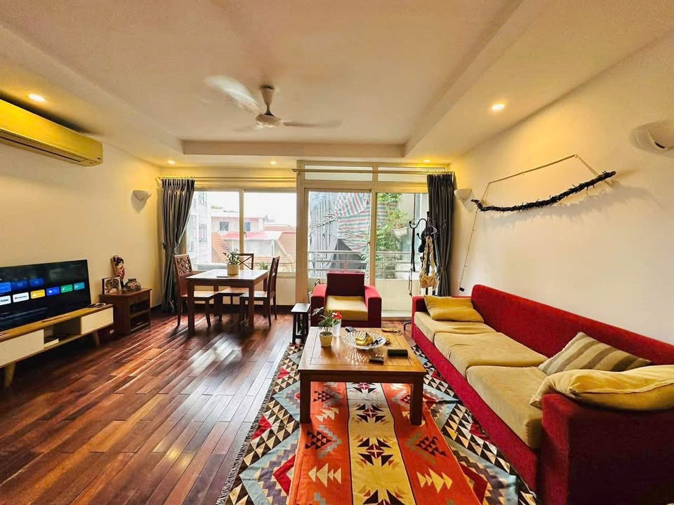 Căn hộ cho thuê tại Tây Hồ 90m² - Thiết kế hiện đại, đầy đủ tiện nghi!