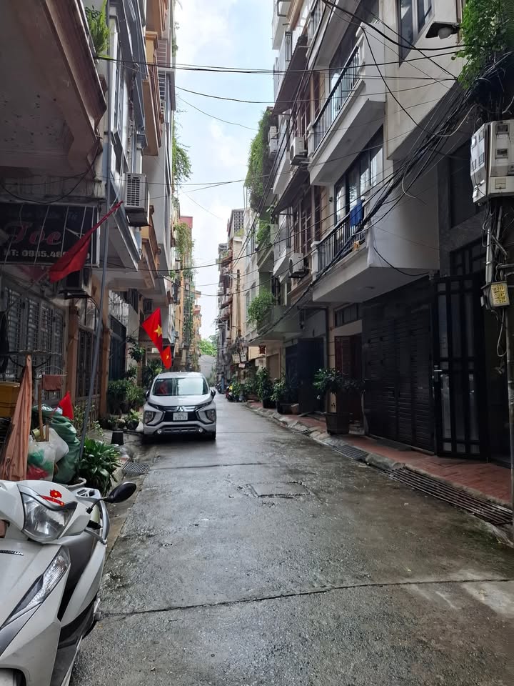 Nhà nguyên căn 4 tầng gần KĐT Pháp Vân, Hoàng Mai - Phù hợp làm văn phòng kinh doanh!