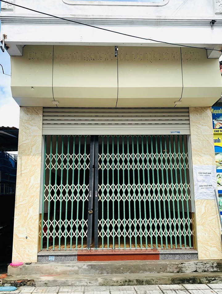 Nhà mặt bằng cho thuê tại thị trấn Ngô Đồng 120m² - Vị trí kinh doanh đắc địa!