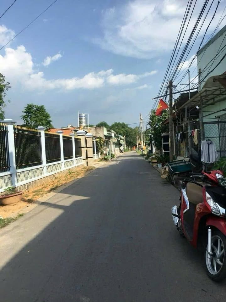 Đất nền Tân Định, Bến Cát 182.5m² giá 1.9 tỷ - Cơ hội đầu tư hấp dẫn!