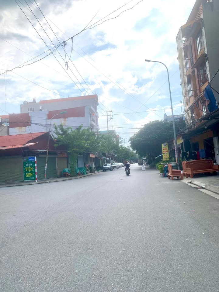 Bán gấp đất mặt phố Phù Khê, Bắc Ninh 95m² - Kinh doanh sầm uất!