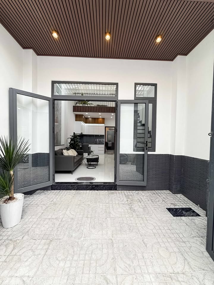 Nhà riêng 2 tầng Xô Viết Nghệ Tĩnh 54m² giá 6.3 tỷ - Full nội thất sang trọng!