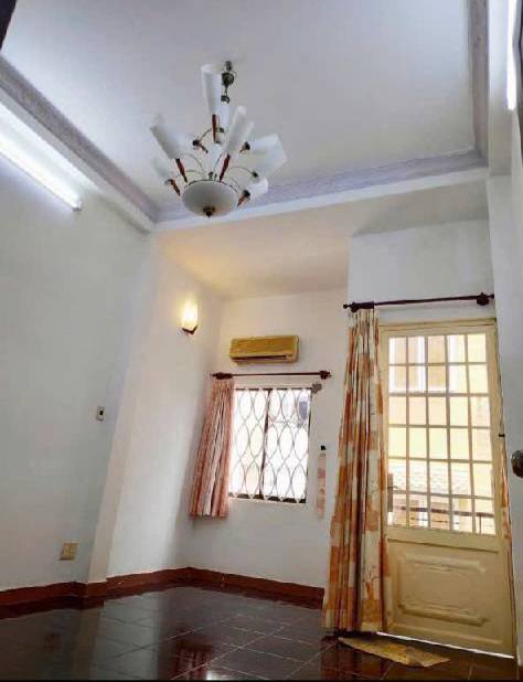 Nhà hẻm xe hơi Thành Thái, Quận 10 - 40m² giá 9.6 tỷ - Đầu tư sinh lời với 200 triệu/năm!