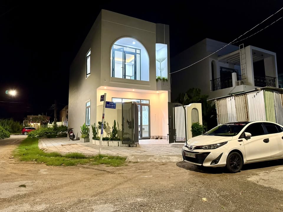 Nhà mới góc 2 Mặt Tiền Đinh Lễ - Nguyễn Cảnh Dị 85.45m² giá 3.45 tỷ - Pháp lý rõ ràng!