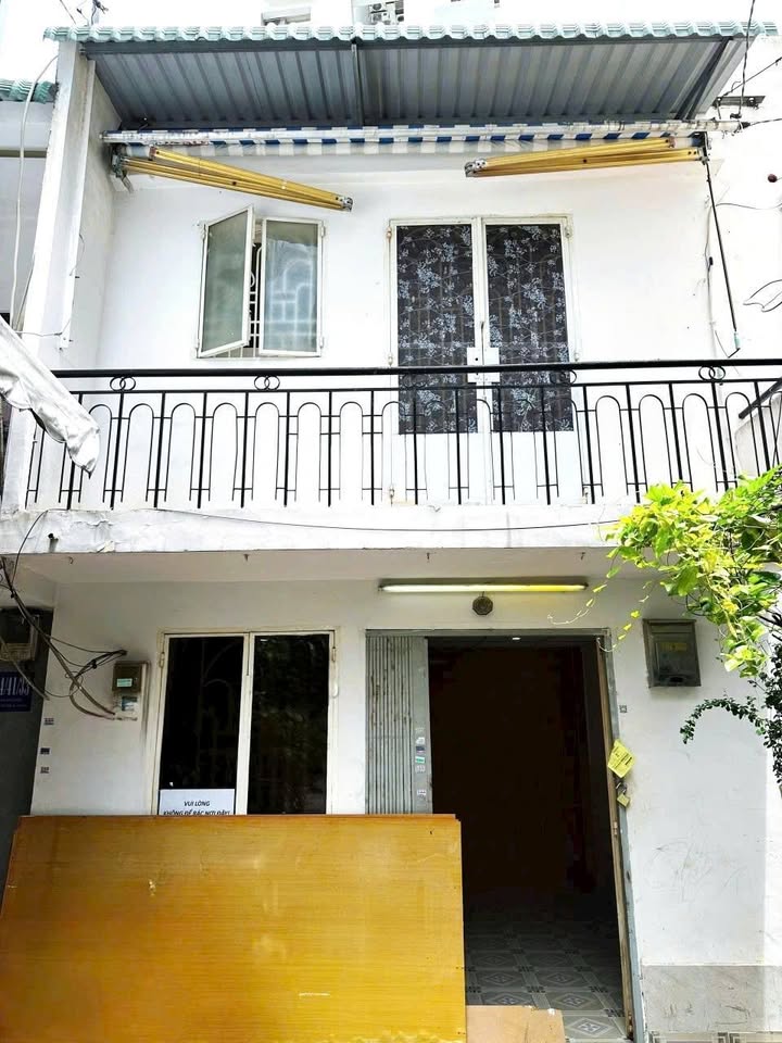 Nhà cho thuê hẻm Phú Thọ Hòa, quận Tân Phú, 28m² chỉ 7 triệu - An ninh và tiện nghi!