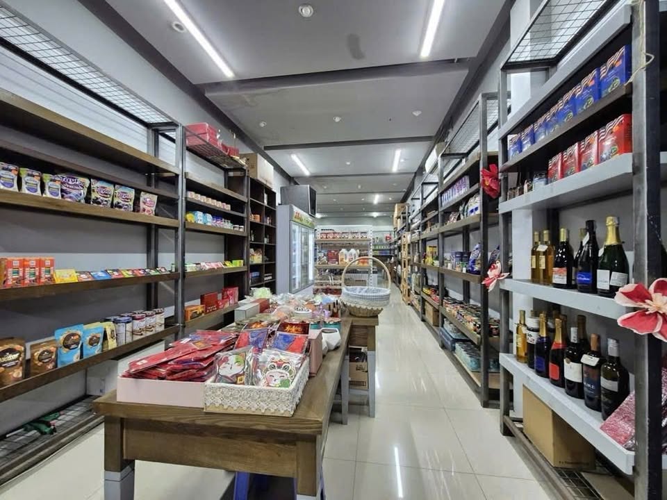 Nhà mặt phố Nguyễn Lương Bằng, Đống Đa 105m² giá 50 tỷ - Đang cho thuê, dòng tiền ổn định!