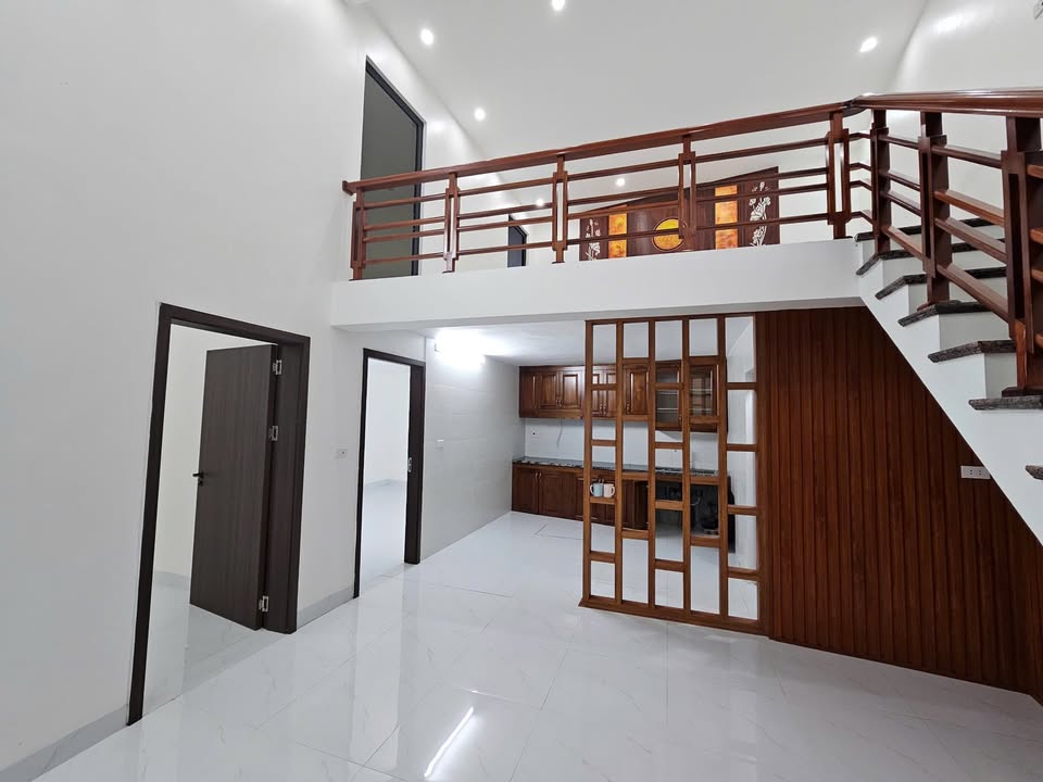 Nhà gác lửng tại phường Tam Thanh, Lạng Sơn 102m² giá 2 tỷ - Gần trường học, tiện ích đầy đủ!