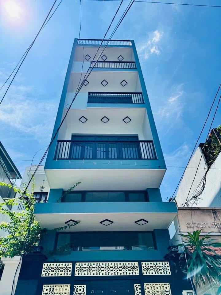 Nhà Văn Phòng Tân Bình 88.2m² giá 15.2 tỷ - Thiết kế hiện đại, thang máy