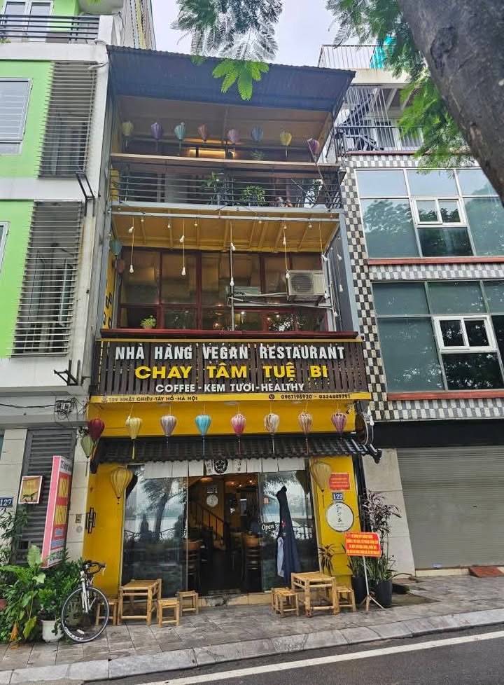 Nhà mặt phố Hàng Gai, Hoàn Kiếm 120m² - Gần trung tâm du lịch sầm uất!