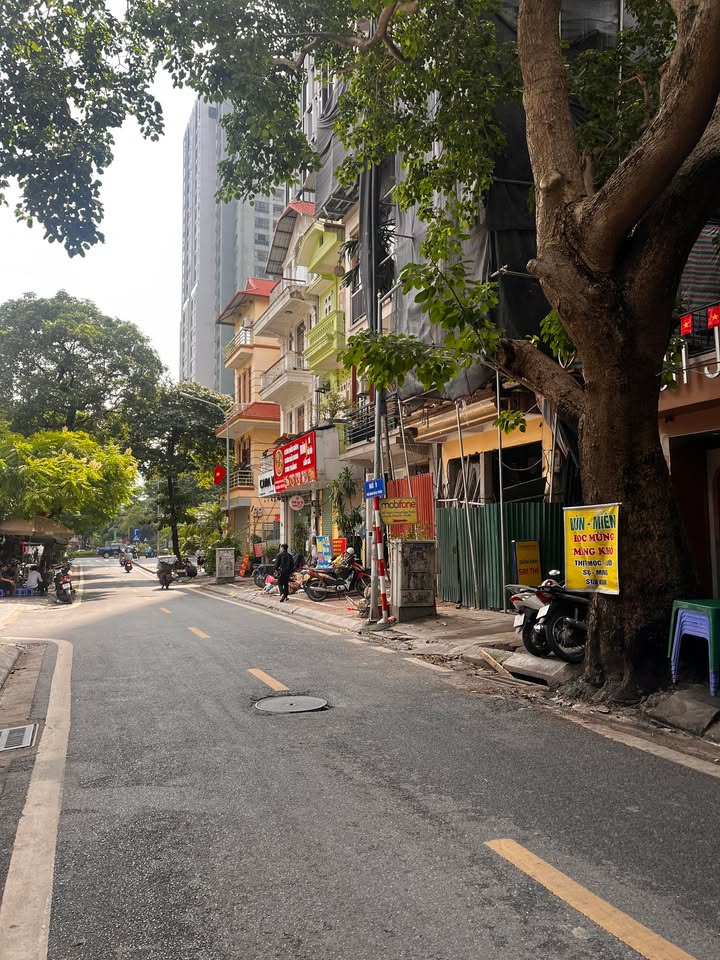 Căn hộ Tập thể tầng 1 Hoàng Ngọc Phách, Đống Đa 60m² giá 5 tỷ - Kinh doanh thuận lợi!