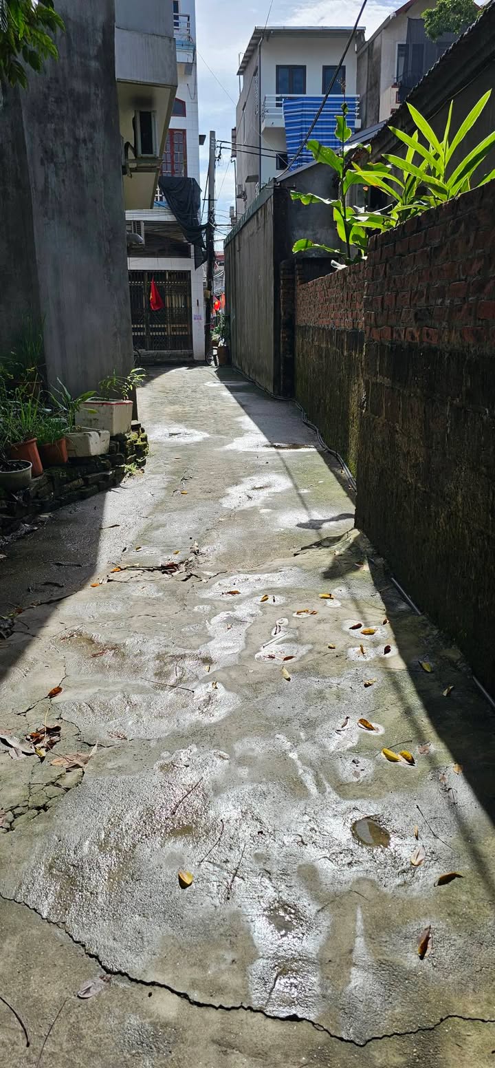 Đất nền đường Giáp Hải, Việt Yên 92m² giá 2 tỷ - Đầu tư sinh lời hấp dẫn!