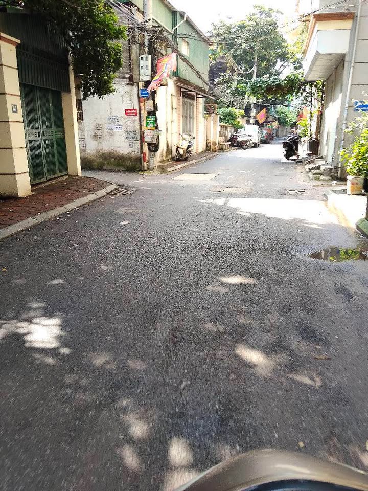 Nhà 7 Tầng Trương Định 100m² giá 17.5 tỷ - Chính Chủ Bán Gấp!