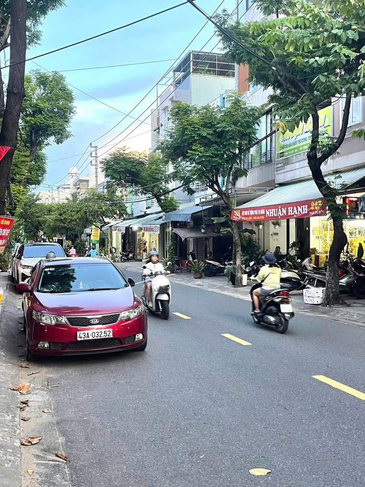 Nhà mặt tiền Thái Thị Bôi - Thanh Khê 122m² giá 10.8 tỷ - Doanh thu 30 triệu/tháng!