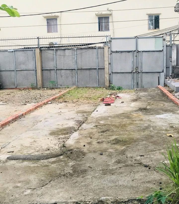 Đất thổ cư Hiệp Bình Chánh 81m² giá 6.8 tỷ - Sổ đỏ chính chủ!