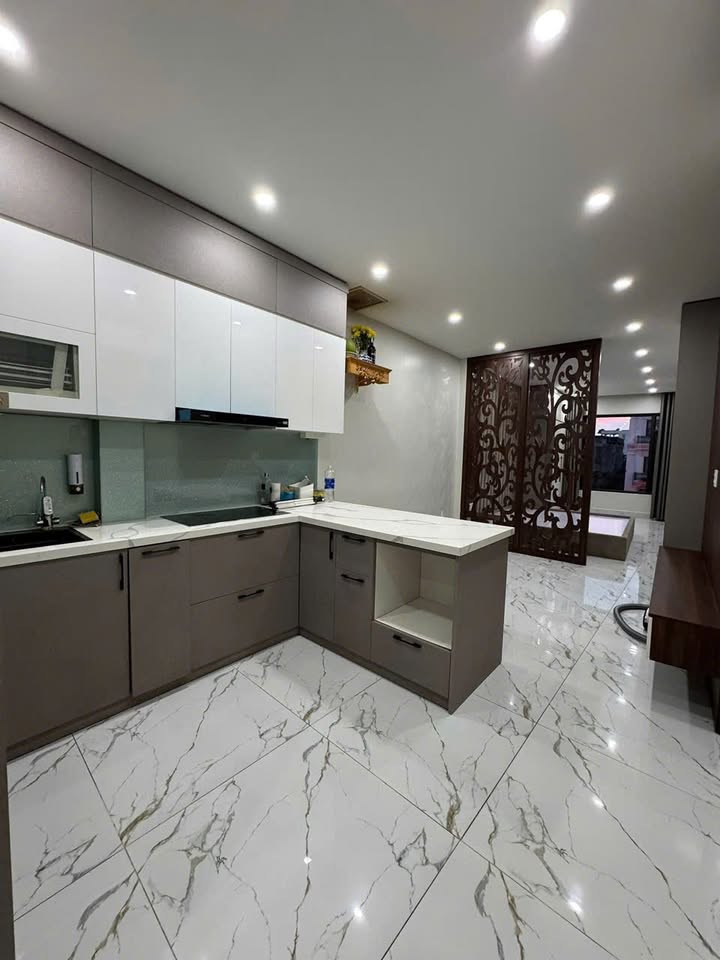 Cho thuê nhà mặt đường Hồ Sen Lê Chân 52,3m² - Vị trí kinh doanh đắc địa!