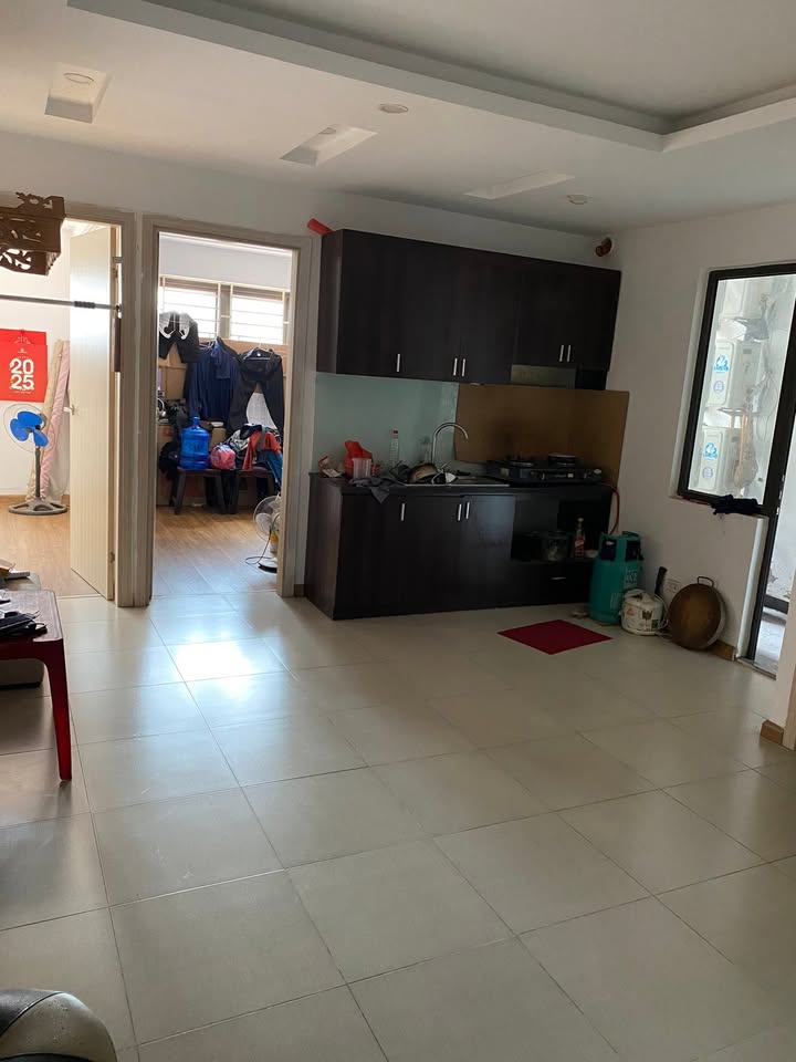 Cần tìm người ở ghép căn hộ Ruby 3 Long Biên 60m² - Nội thất cơ bản, vào ở ngay!