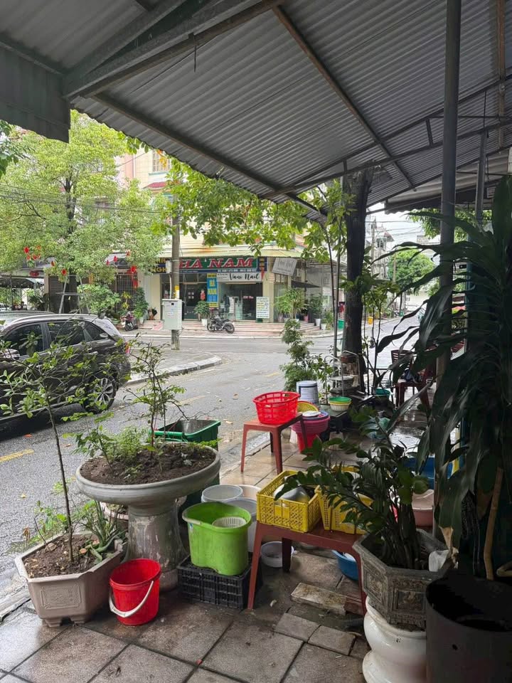 Nhà áp góc Trần Phú – Đào Lộc 1, 72m² giá 4 tỷ - Vị trí đắc địa cho kinh doanh!