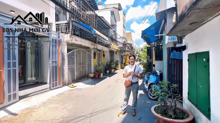Bán nhà Huỳnh Văn Nghệ, Tân Bình 32m² giá 5.82 tỷ - Vị trí đắc địa, hẻm xe hơi!