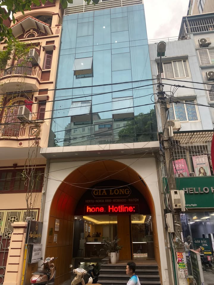 Văn phòng cho thuê tại Hoàng Ngân, Thanh Xuân 70m² chỉ 12 triệu - Sẵn sàng đón khách!