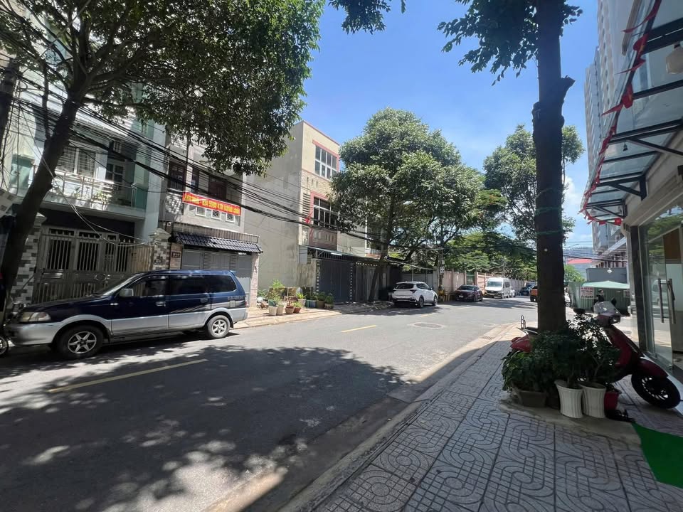 Đất nền mặt tiền đường Hồ Quý Ly, Vũng Tàu 95.5m² giá 11.5 tỷ - Vị trí đắc địa gần biển!