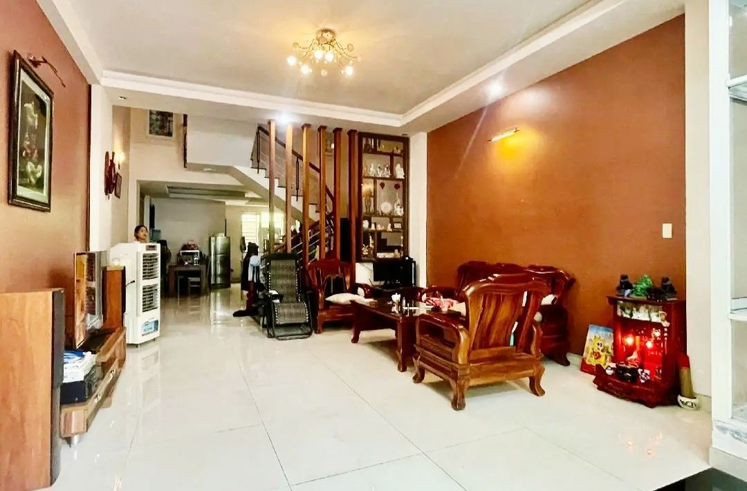 Nhà 4 Tầng Mặt Tiền Đường Hàn Thuyên, 115m² giá 9 tỷ - Đầu tư sinh lời hấp dẫn!