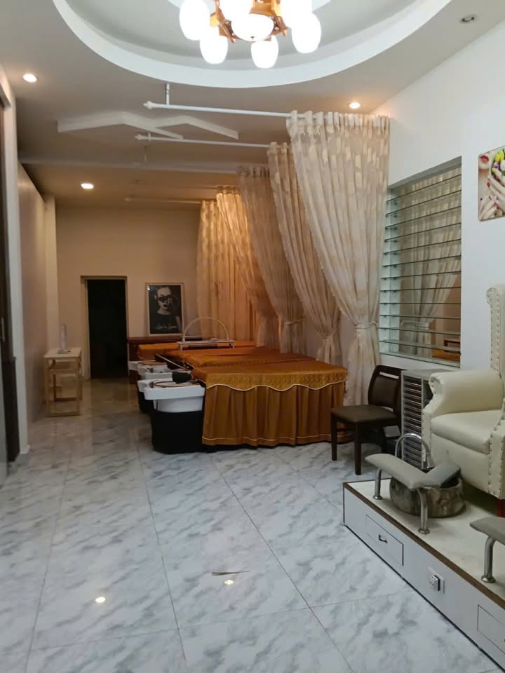 Cho thuê nhà nguyên căn đường Yersin, Đà Lạt 136m² - Đầy tiềm năng kinh doanh!