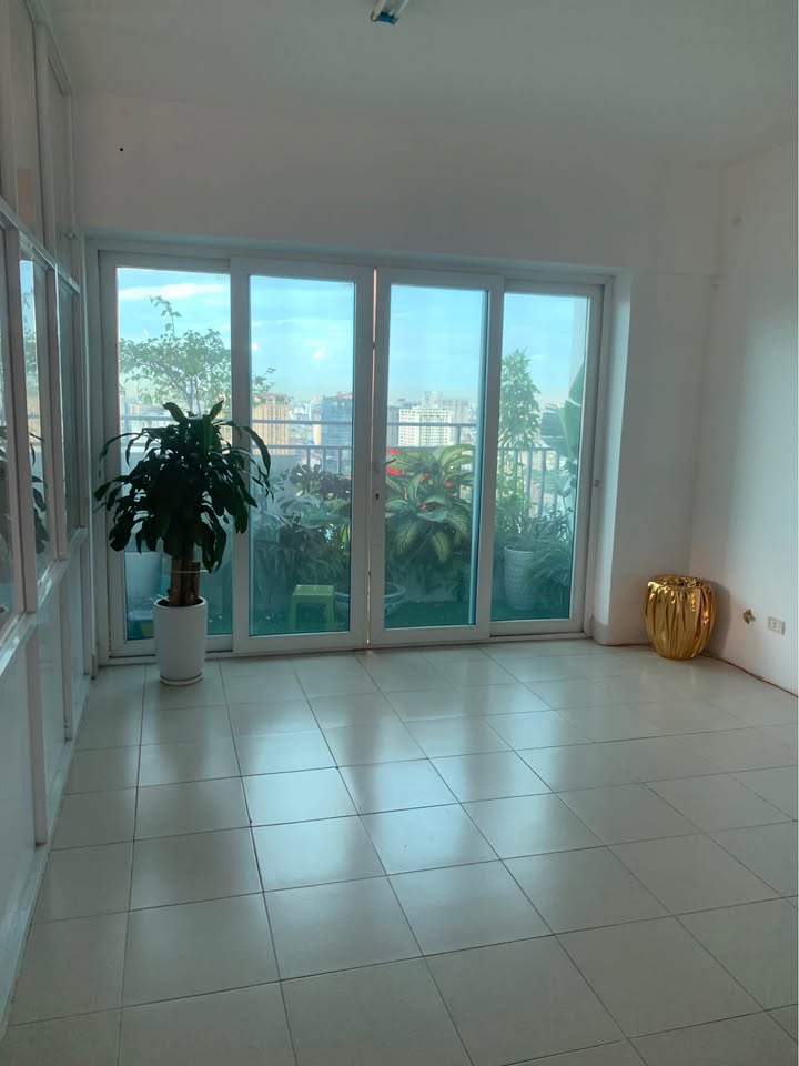 Căn hộ Sông Hồng Parkview Ba Đình 157m² giá 14.5 tỷ - Căn góc view hồ tuyệt đẹp!