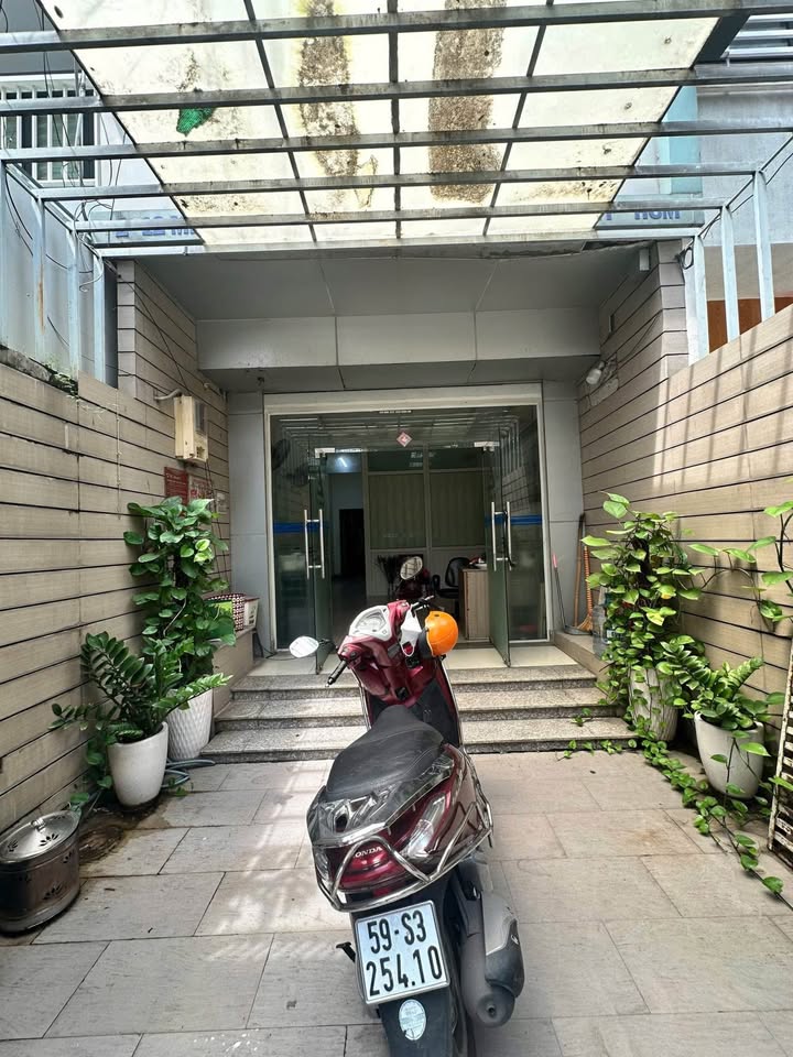 Nhà nguyên căn cho thuê đường Mê Linh, Bình Thạnh 84m² - Vị trí đắc địa, thích hợp kinh doanh!