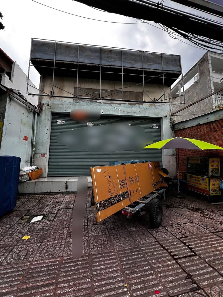 Cho thuê mặt bằng mặt tiền Bình Long, Tân Phú 195.5m² - Kinh doanh tự do, vị trí đắc địa!