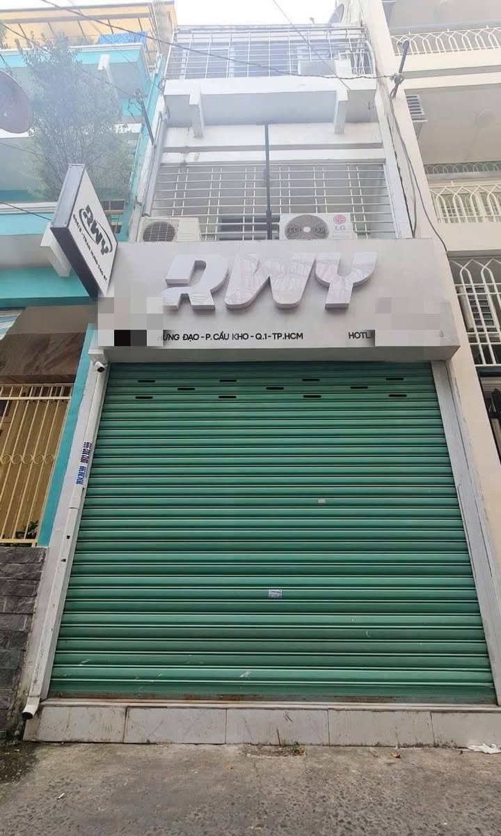 Nhà mặt tiền cho thuê tại Hẻm 555 Trần Hưng Đạo, Quận 1 - Giá chỉ 16 triệu/tháng