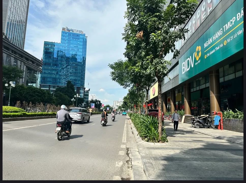 Nhà 5 tầng Lê Văn Lương Thanh Xuân 38m² - An ninh tốt, giao thông thuận tiện!