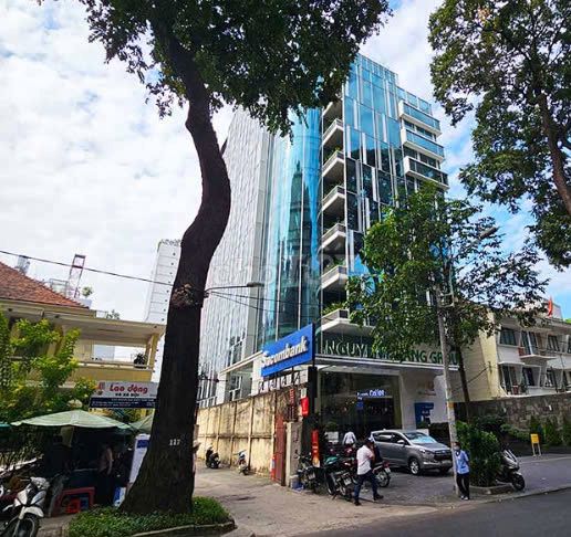 Cho thuê tòa nhà mới xây mặt tiền đường 3/2, Quận 10 - Diện tích 200m², chỉ 190 triệu/tháng!