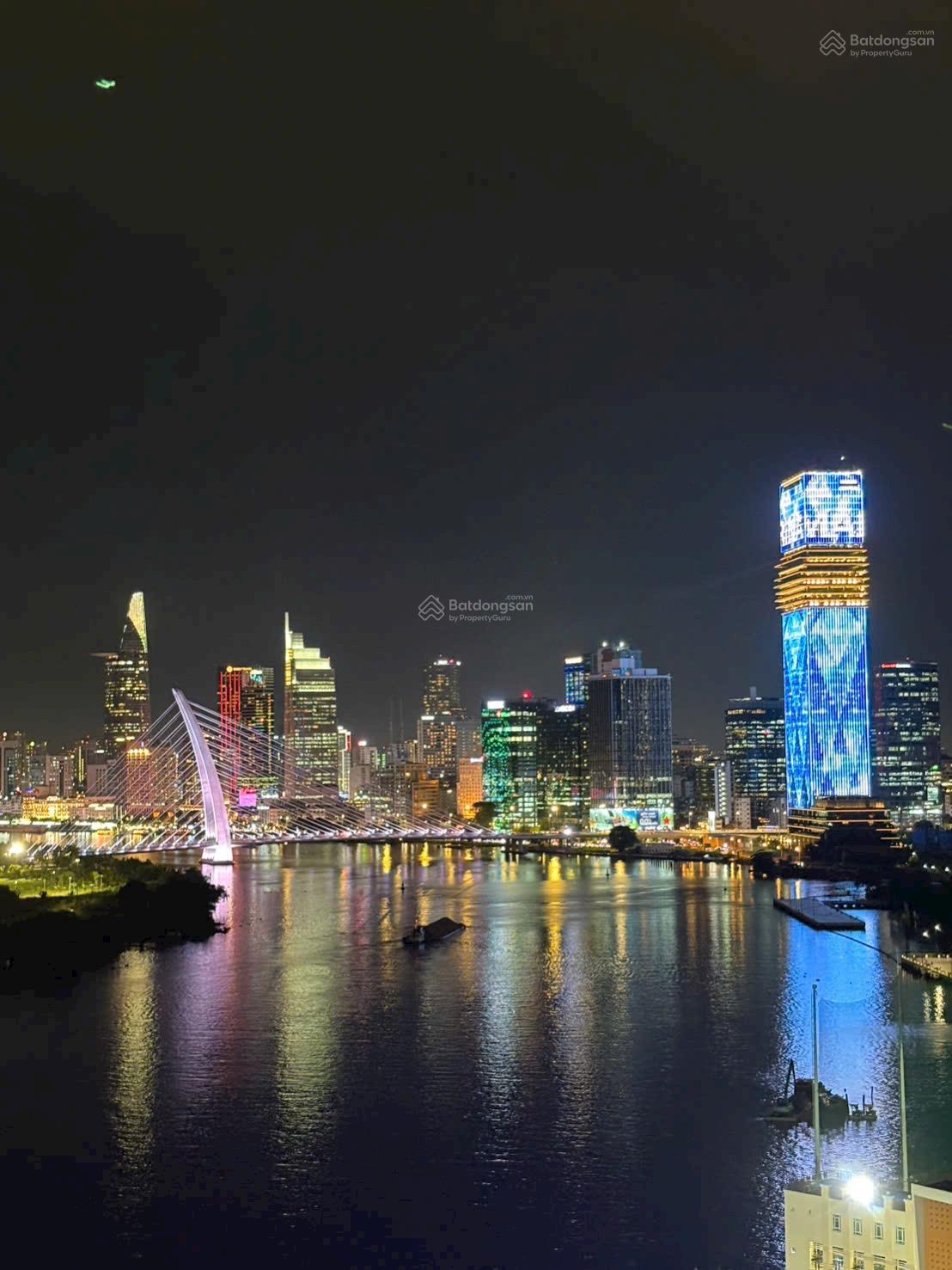 Cho thuê căn hộ Sunwah Pearl 105m² giá 47 triệu - View trực diện sông và quận 1!