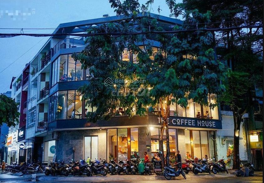 Góc 2MT cho thuê 174 Phan Xích Long, Phú Nhuận 800m² - Khu ẩm thực sầm uất!