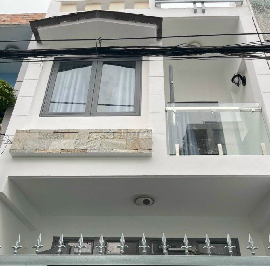 Nhà cho thuê 601/6A CMT8, Quận 10, 52m² - Nhà đẹp, an ninh cao