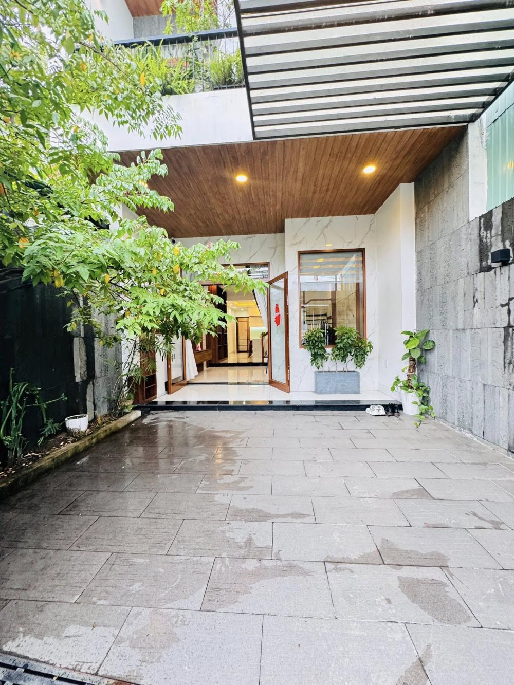 Bán nhà 2 tầng đường nhựa 6m - Phường Hòa Phát 100m² giá 5,25 tỷ - Nội thất cao cấp