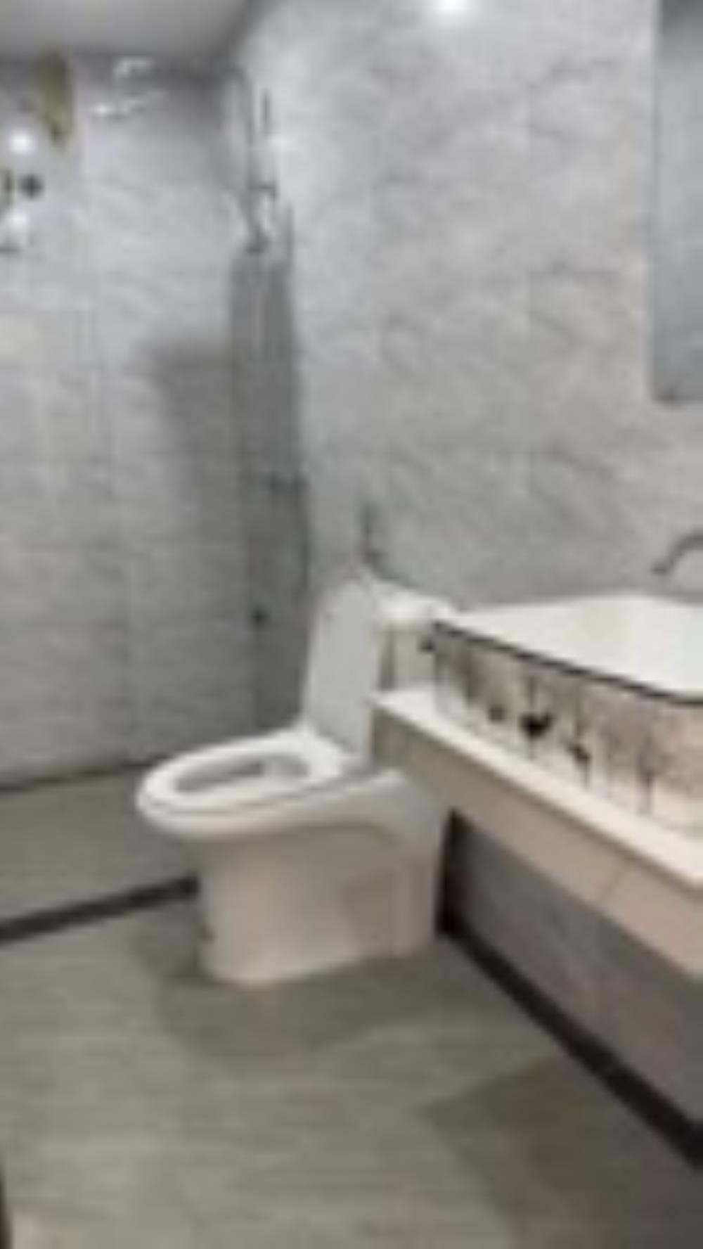 Nhà 5 tầng Lĩnh Nam 41m² giá 6.25 tỷ - Nội thất đầy đủ, chỉ việc vào ở!