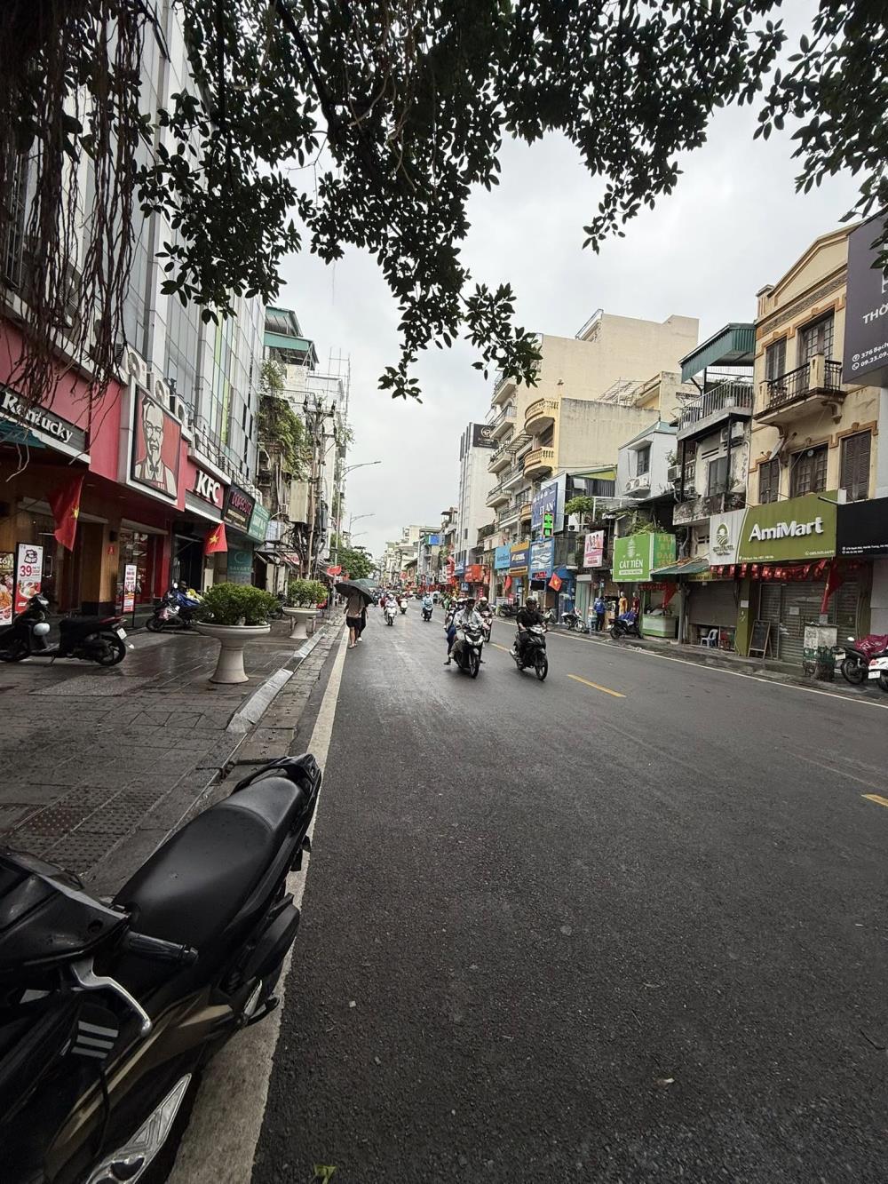 Nhà mặt phố Bạch Mai, Hai Bà Trưng 60m² giá 25,5 tỷ - Vị trí đắc địa, kinh doanh sầm uất!