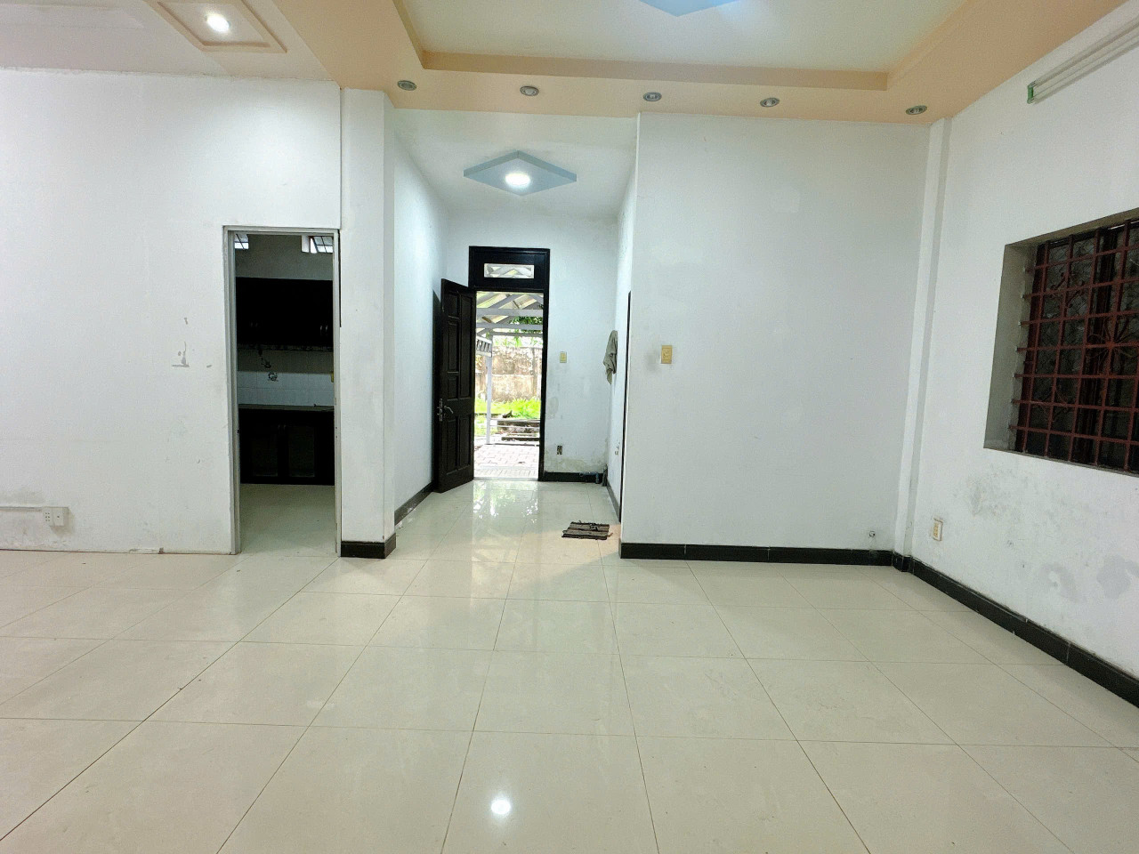 Nhà nguyên căn cho thuê tại Phường 5, Bến Tre 400m² giá chỉ 10 triệu/tháng - Không thể bỏ lỡ!