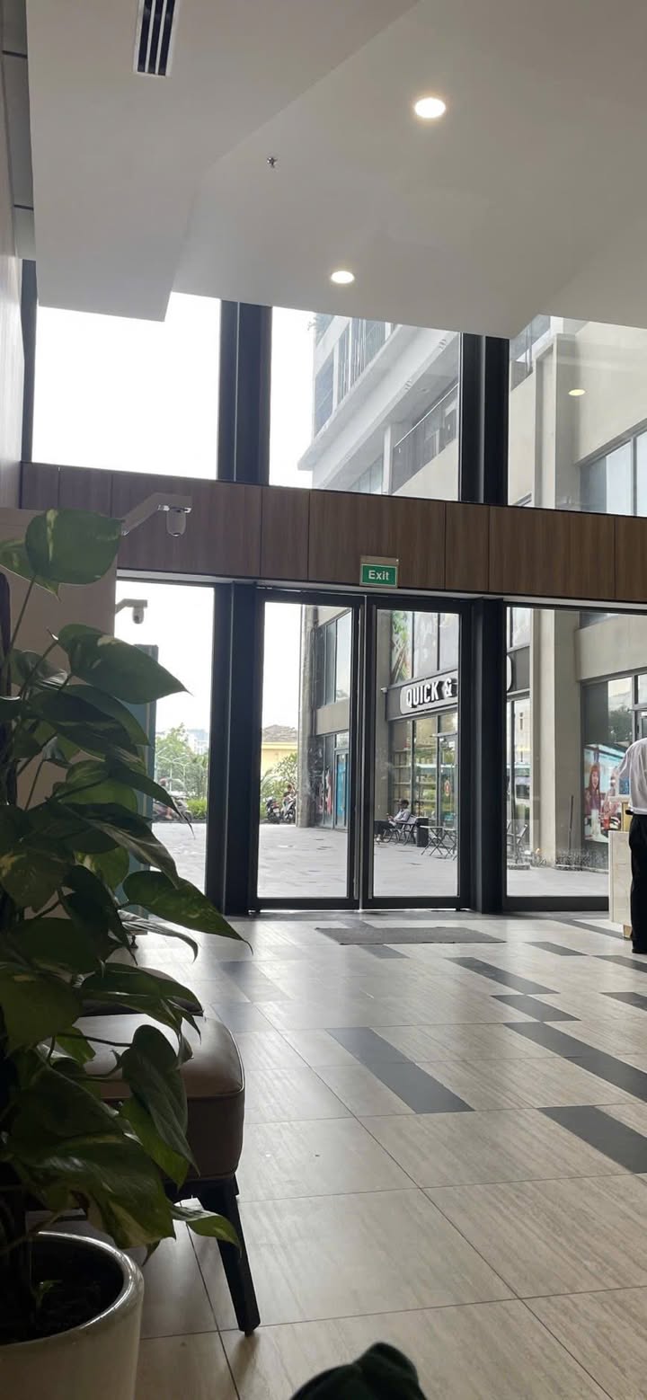 Căn hộ officetel LAVIDA PLUS Quận 7 37m² giá 2.6 tỷ - Full nội thất sang trọng!