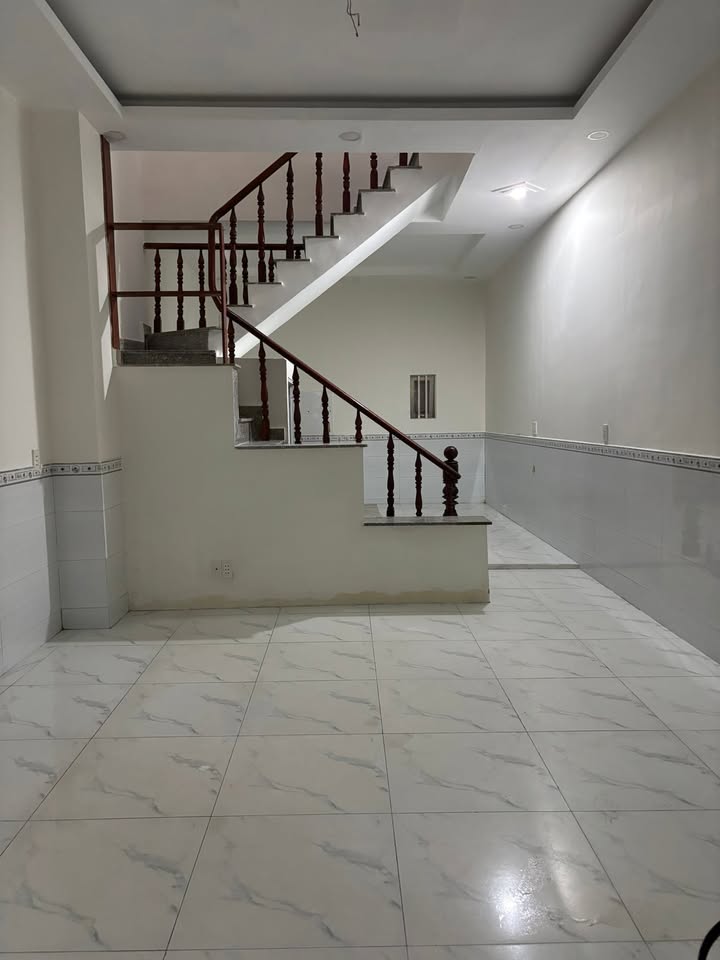 Nhà phố Củ Chi 48m² giá 1.1 tỷ - Khu dân cư sầm uất, gần trường học!